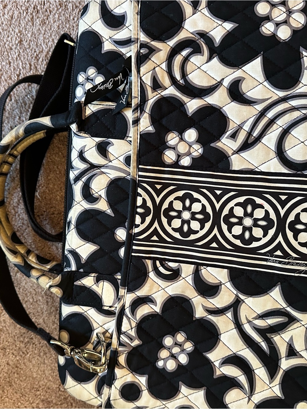 Vera Bradley Black and Cream Geometric Quilted Bag - Picture 3 of 6